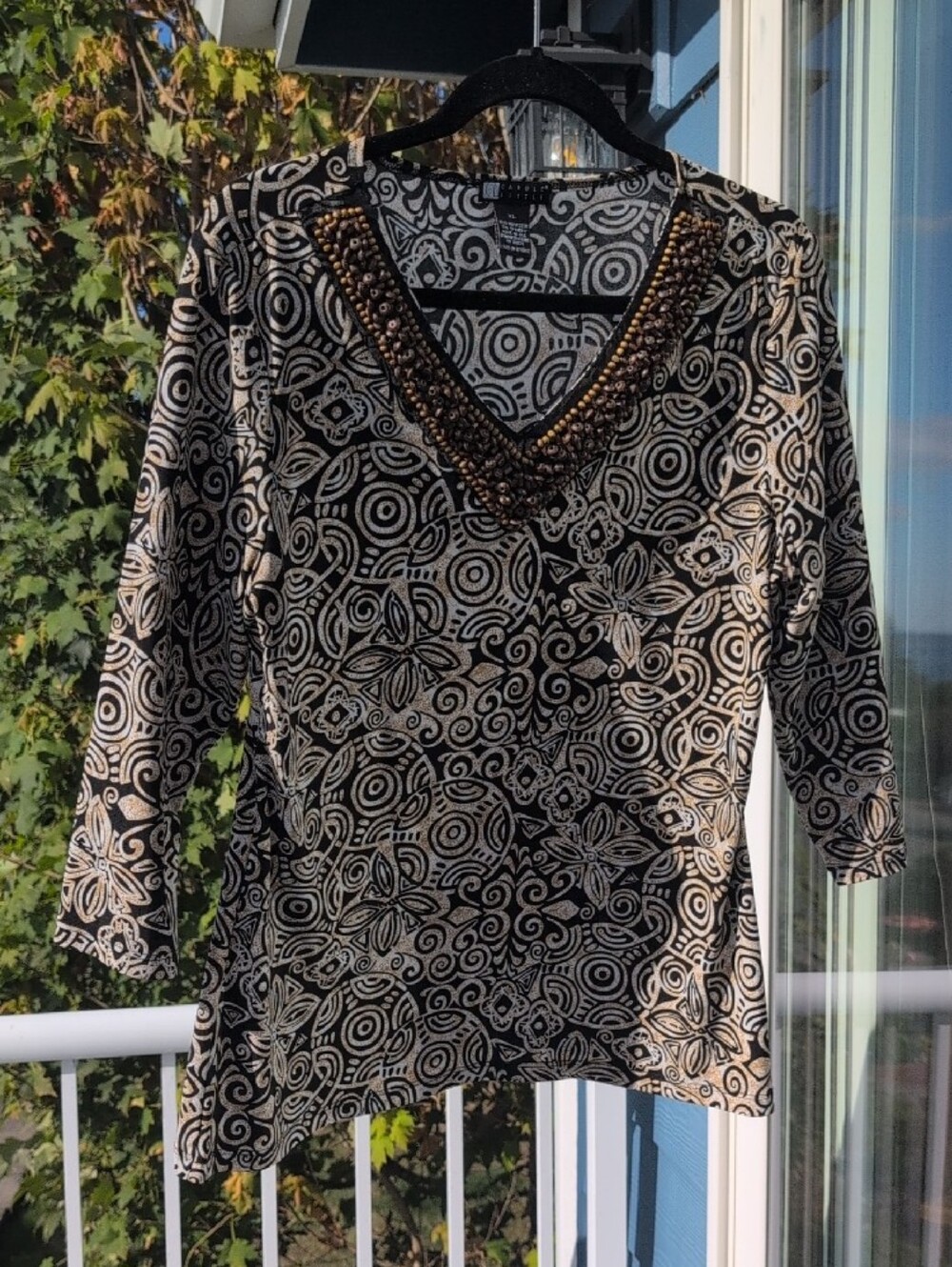 Carole Little Black and Tan Beaded V-Neck 3/4 Sleeve Top - Picture 2 of 4